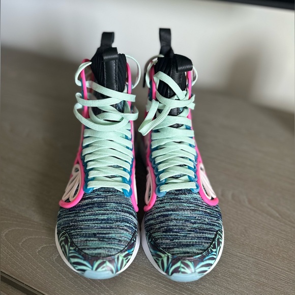 Puma by Stella McCartney - Picture 1 of 5